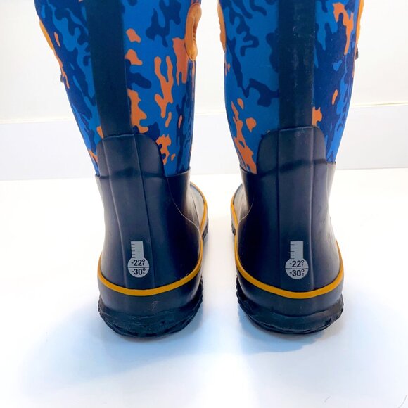 Bogs Neo Camo Winter Boots, Size 5 - Picture 5 of 8